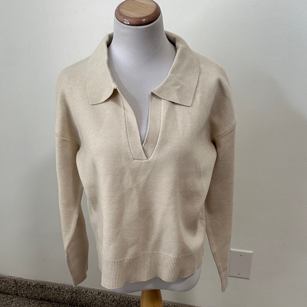 🎀 Heyton Collared Sweater